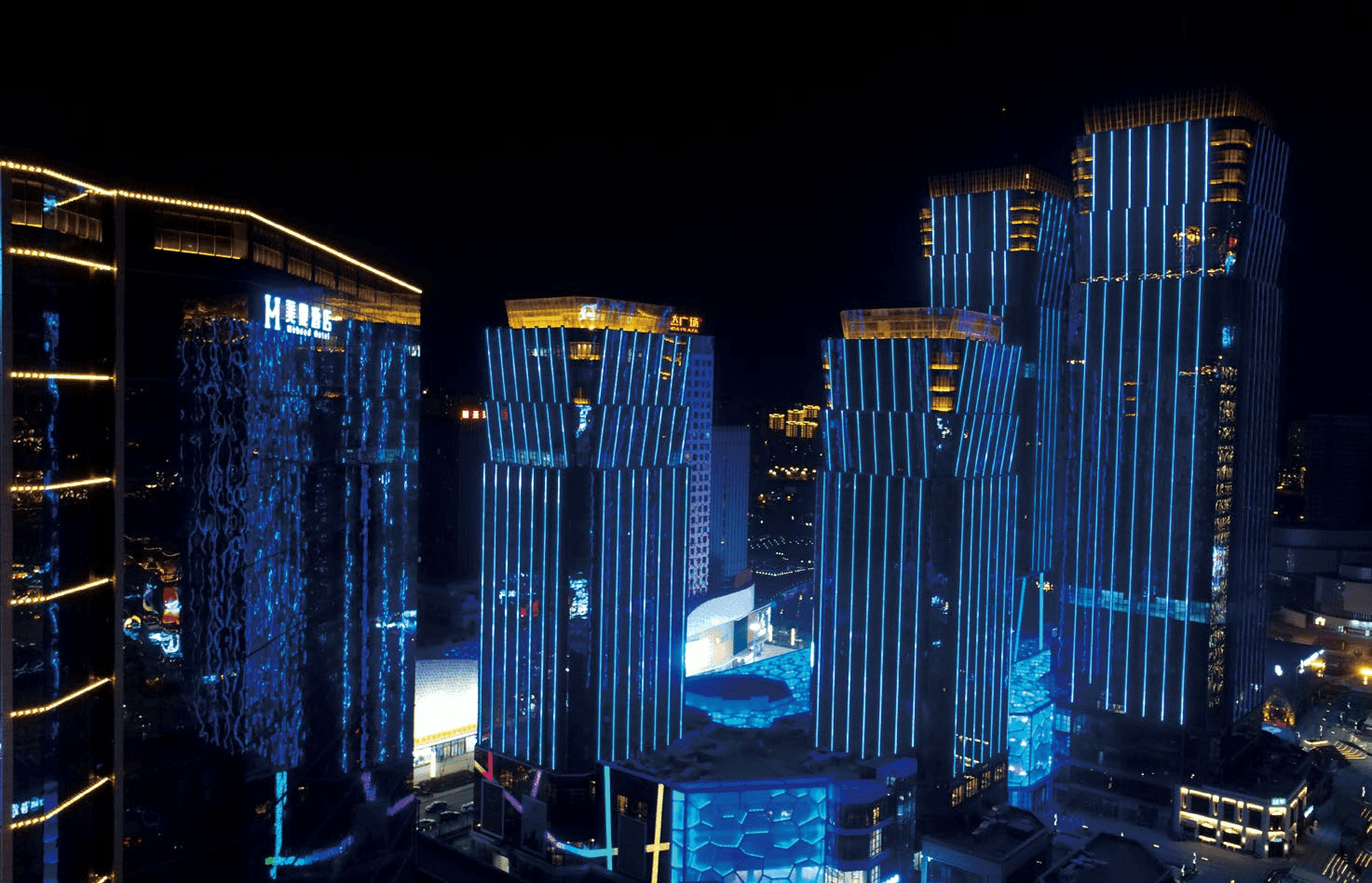 FACADE LED LIGHTING & DISPLAY SERIES